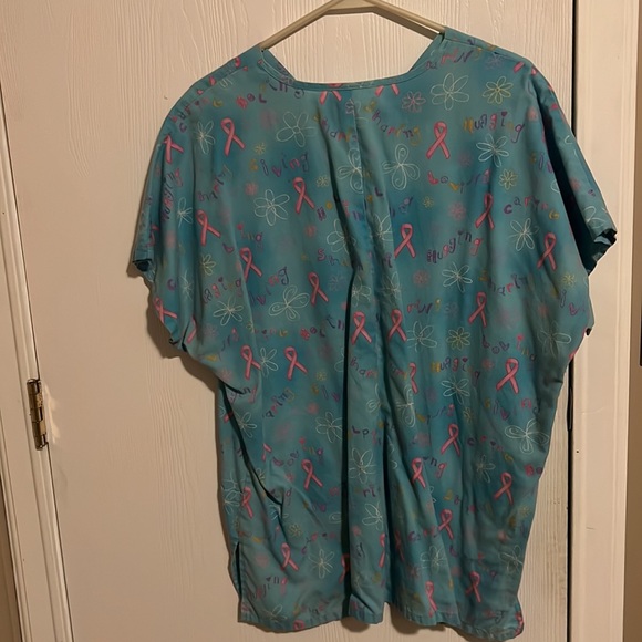 No longer wear scrubs. 2x size - Picture 2 of 2